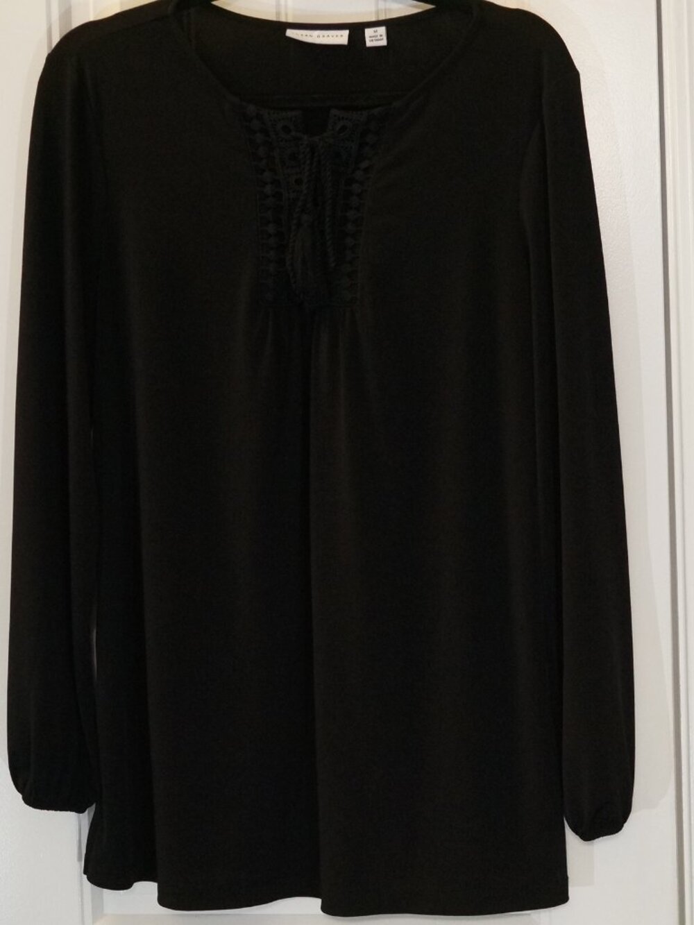 Susan Graver Liquid Knit Long Sleeve Tunic with Crochet Trim Size M